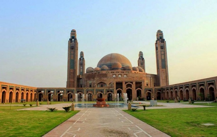 Most Amazing and Beautiful Mosques