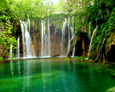 Naran Kaghan Water Falls1