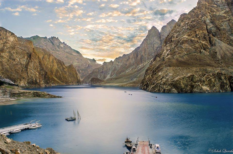 The Out of This World Beauty of Atabad Lake - Photo Credits - Soheb Qureshi