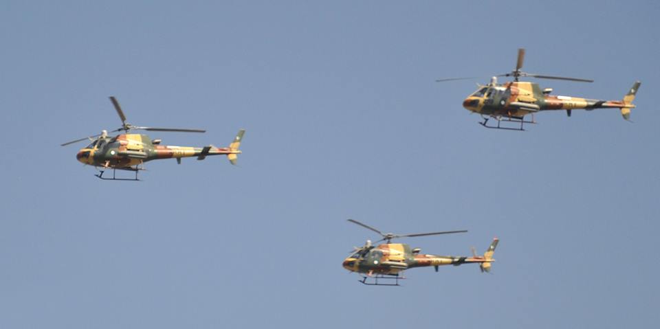 32 - Pakistan Army Helicopters going towards parade ground 1