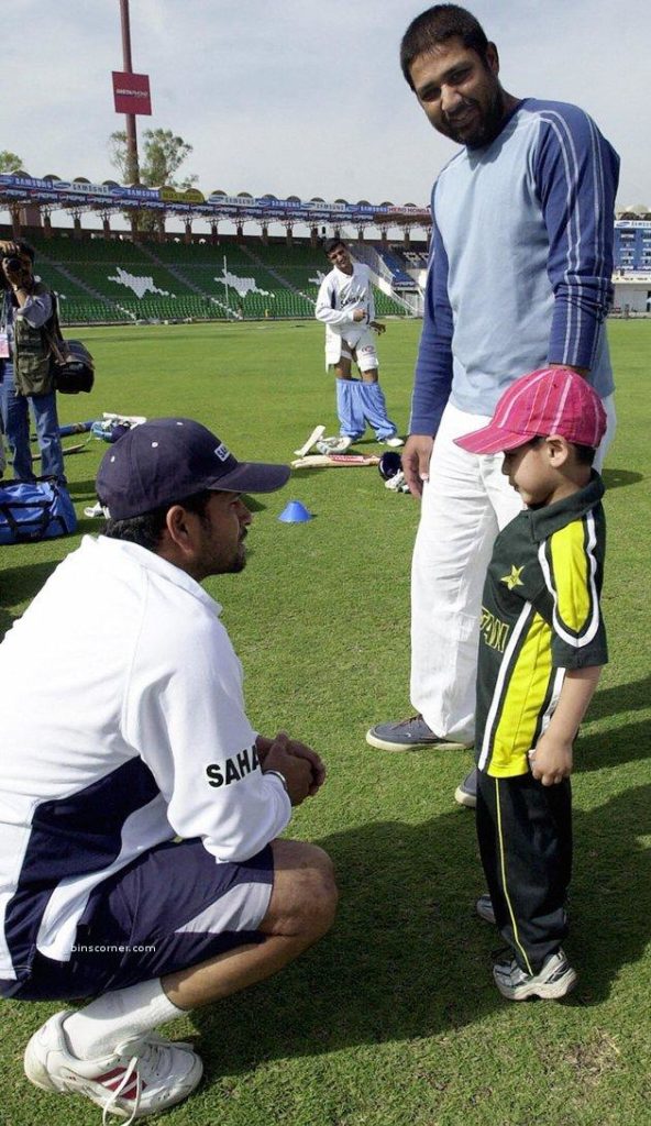 Inzammam with his son meeting Sachin