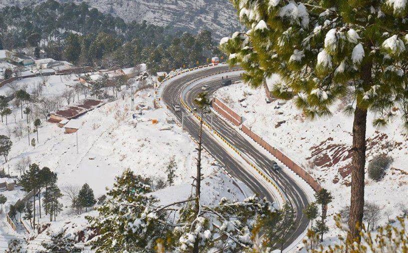 37 - Murree Expressway looks wonderful when it gets covered by snow