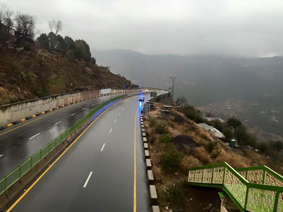 42 - Murree Expressway provides spectacular views