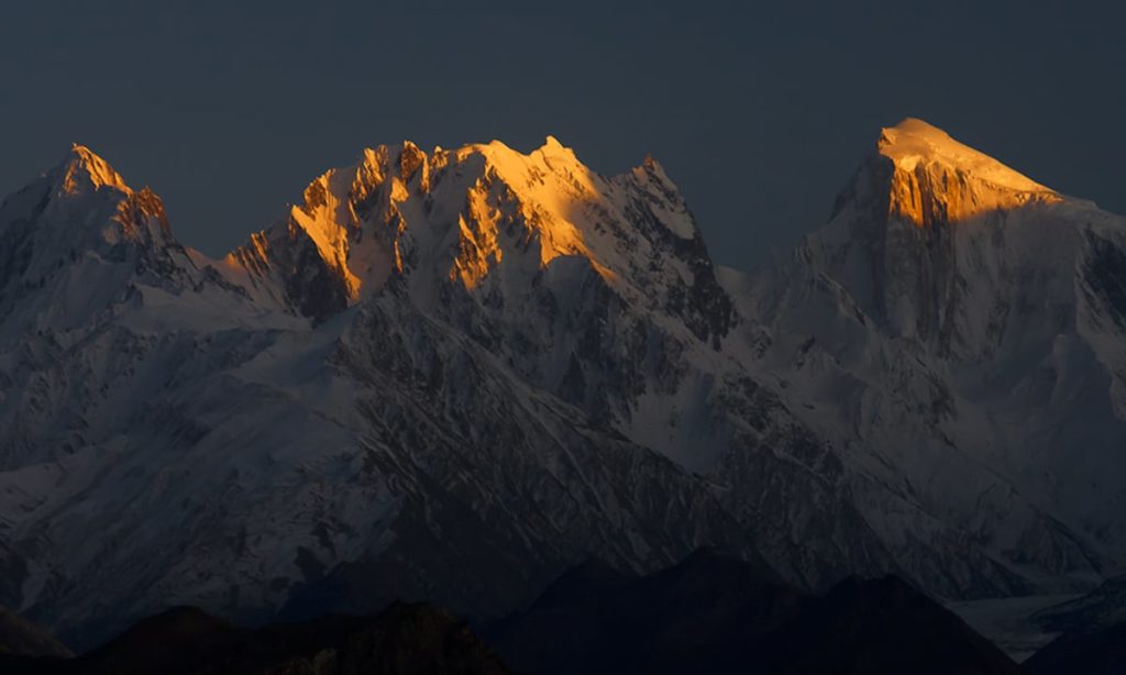 6 - Sunset in Golden Peak - Gilgindar and Chotokan Peak